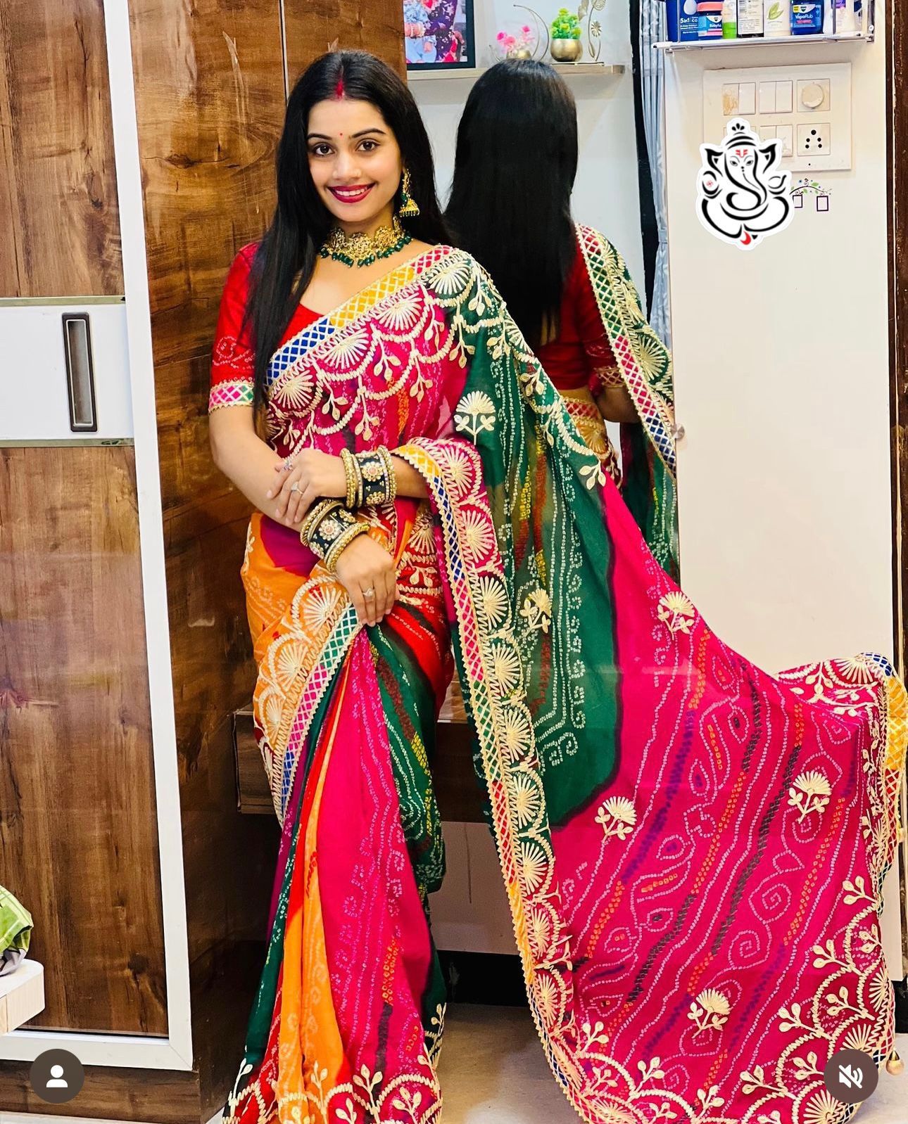 Special Moss Fabric Of Bhandej Saree