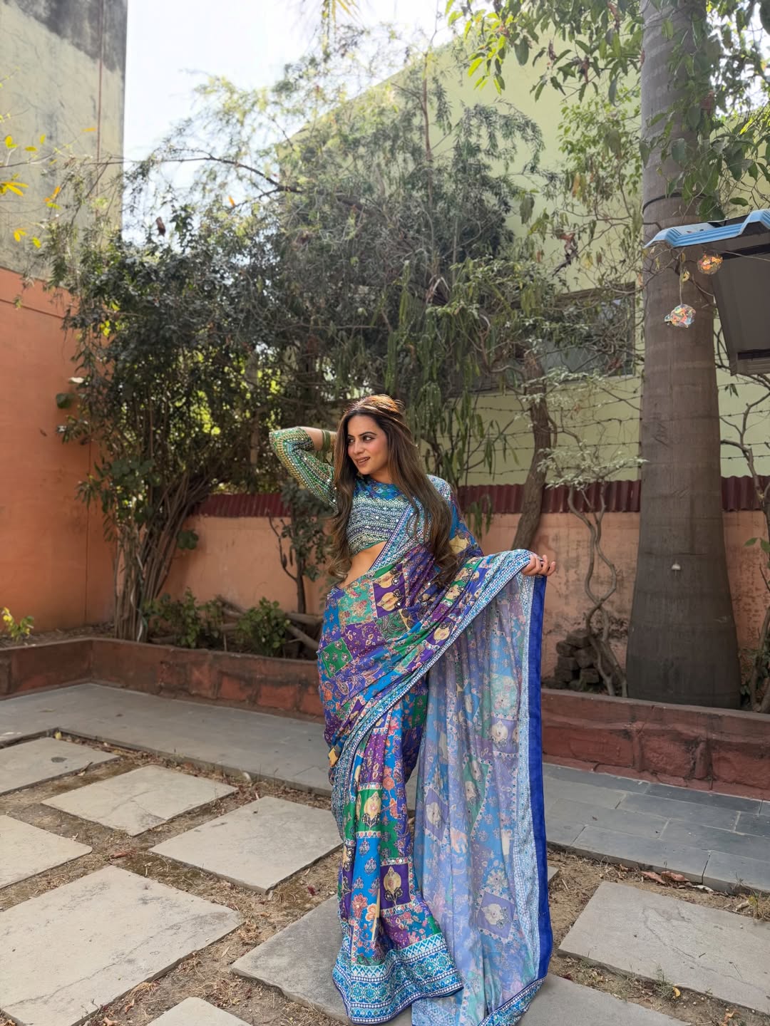 Beautiful Soft Chinnon Designer Saree with Gold Zari & Real Mirror Work