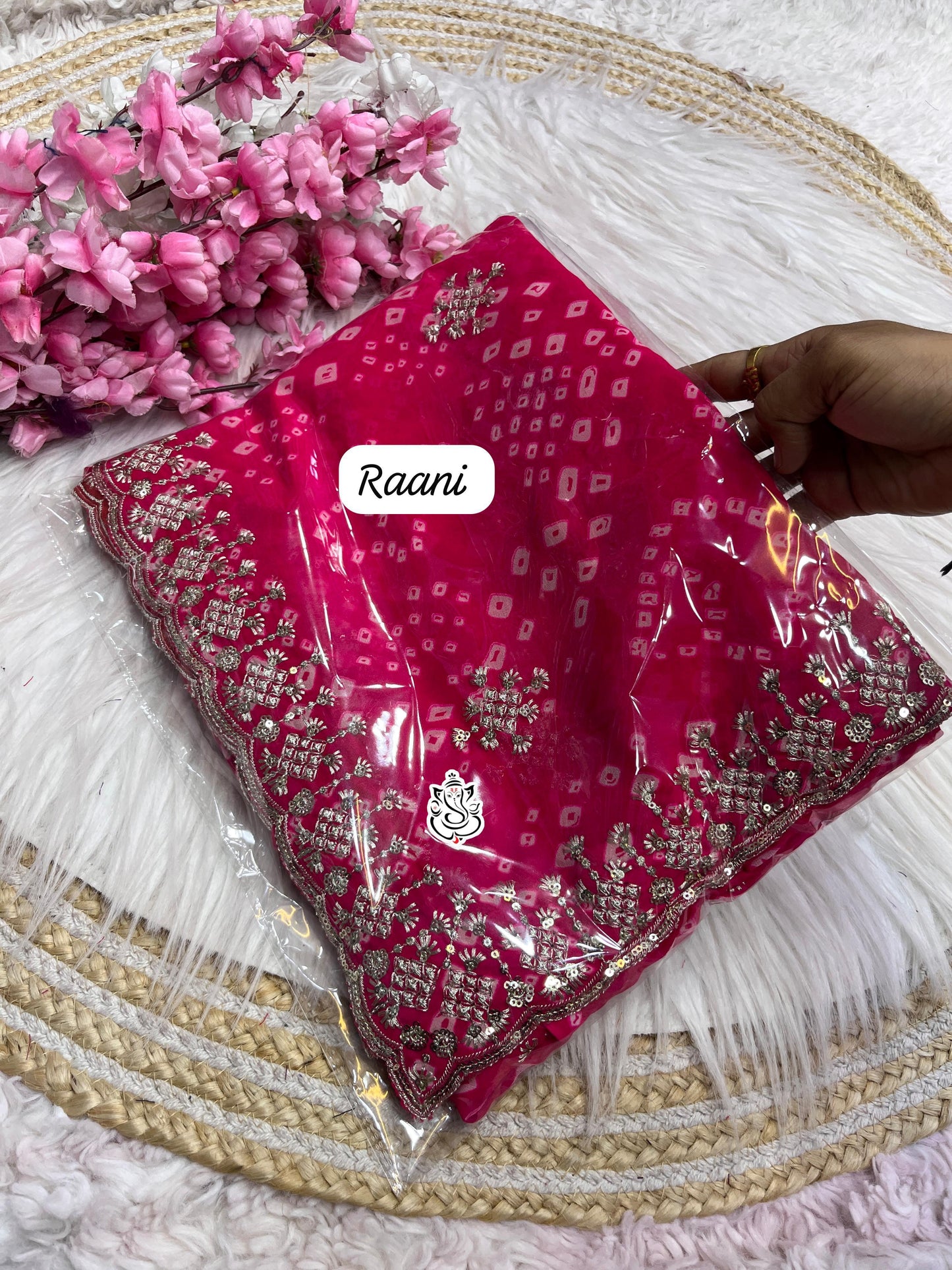 soft c*c Georgette bandej saree with beautiful c-pallu