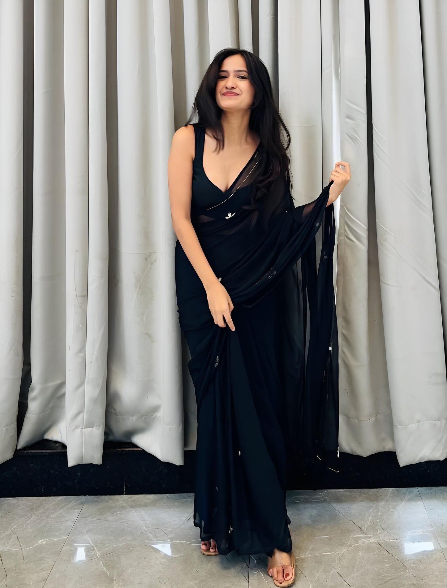 Premium Georgette Fabric, Offering a Soft And Graceful Drape Saree