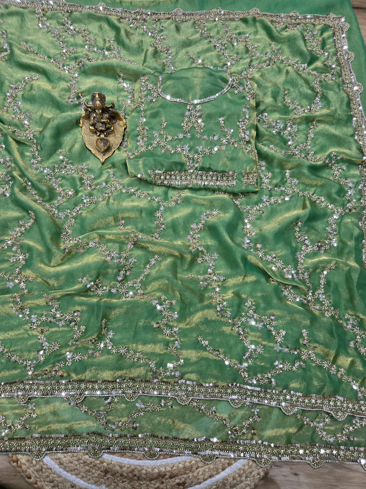 Presenting You the Luxurious And Glamorous Trending Hand Work Saree