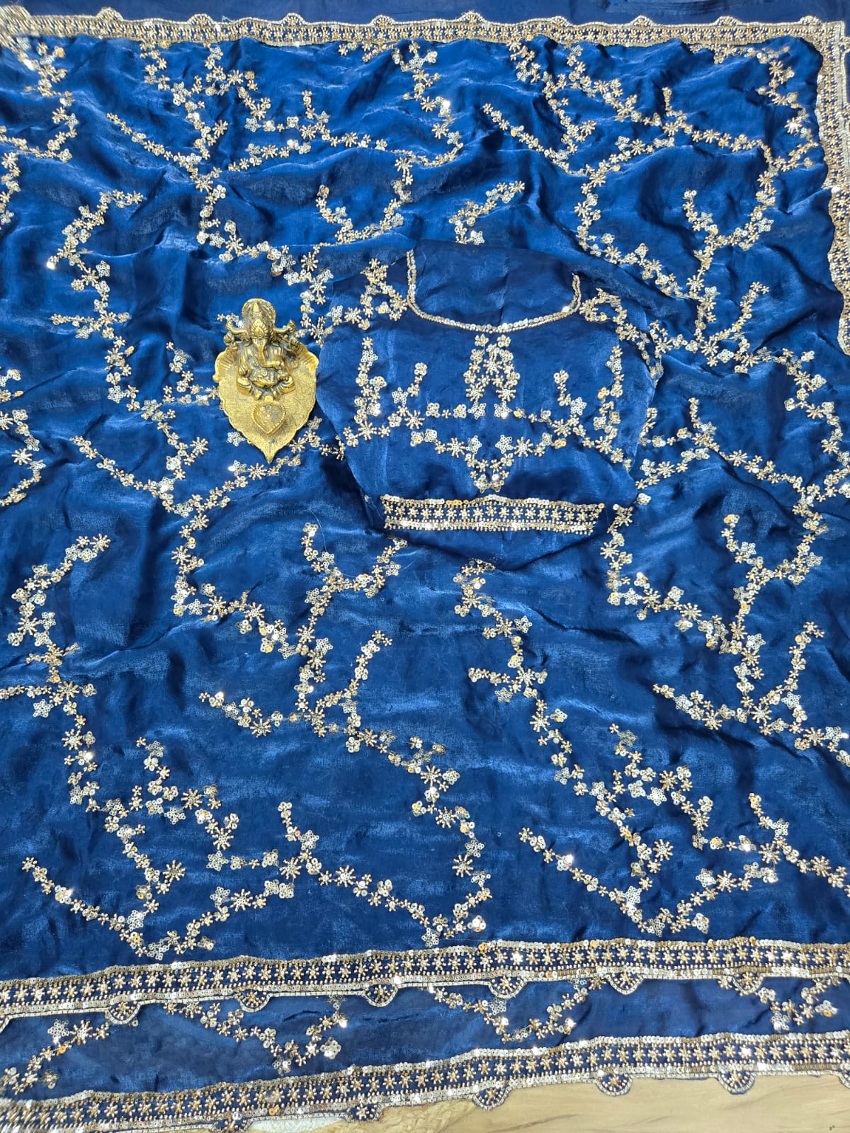 Presenting You the Luxurious And Glamorous Trending Hand Work Saree