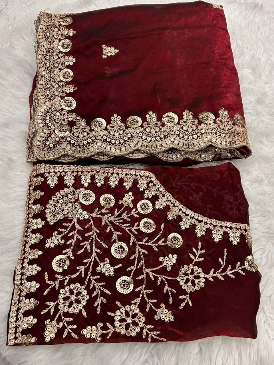 Graceful Fendy Silk Blooming Saree with sequence border